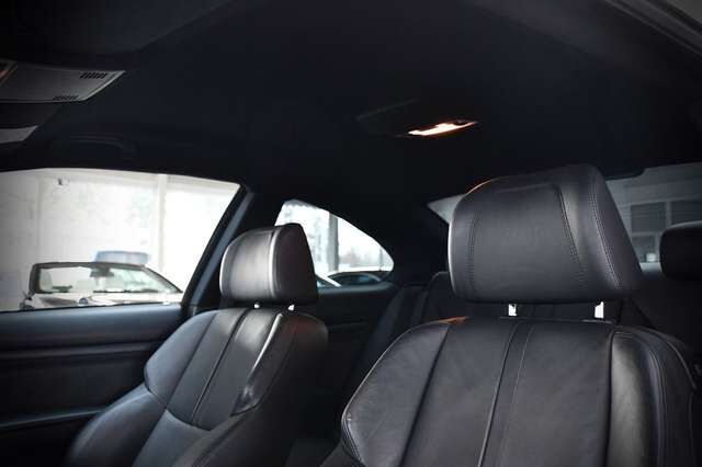 BMW M3 Coupe V8 Handschalter M Drive Shadow-Line Ansicht 8 für Fahrzeugdetailseite