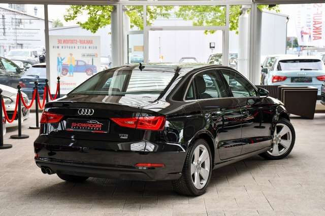 AUDI A3 Limousine Ambition Ultra Navi 3xIsofix 2.Hand Ansicht 2 für Fahrzeugdetailseite