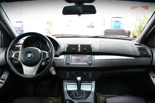 BMW X5 4.4i Sport-Paket Exklusiv-Leder Pano Xenon DE Ansicht 21 für Fahrzeugdetailseite