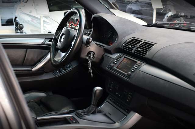 BMW X5 4.4i Sport-Paket Exklusiv-Leder Pano Xenon DE Ansicht 26 für Fahrzeugdetailseite