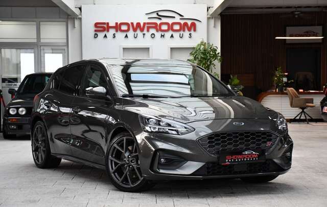FORD Focus Lim. ST Recaro Design-Paket 1.Hand 68tkm! Ansicht 3 für Fahrzeugdetailseite