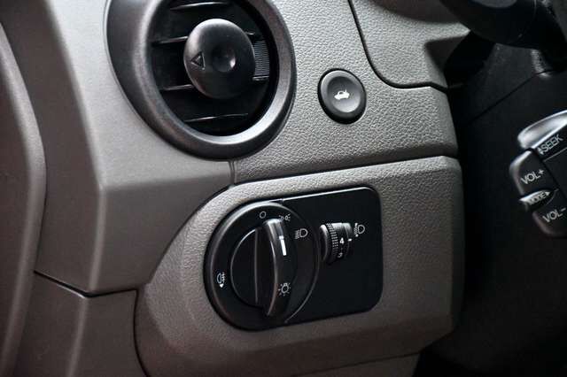 FORD Fusion Ambiente Automatik Diesel 1.Hand 58tkm! Ansicht 8 für Fahrzeugdetailseite