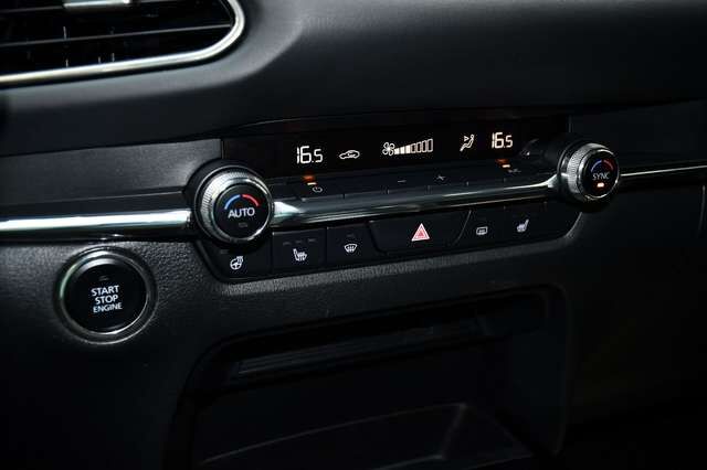 MAZDA CX-30 Selection 2WD HeadUp Navi CarPlay 1.Hand Ansicht 20 für Fahrzeugdetailseite