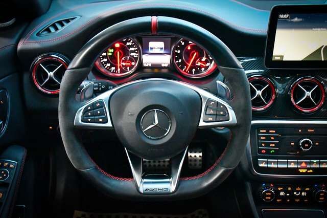 MERCEDES-BENZ Sonstige CLA 45 AMG SB 4Matic Performance AMG Pano Harman Ansicht 16 für Fahrzeugdetailseite