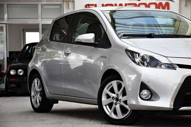 TOYOTA Yaris Hybrid Club Lounge Navi Shz 49tkm Ansicht 24 für Fahrzeugdetailseite