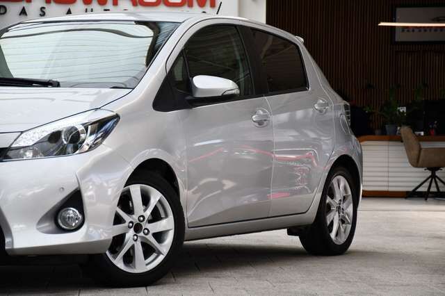 TOYOTA Yaris Hybrid Club Lounge Navi Shz 49tkm Ansicht 26 für Fahrzeugdetailseite
