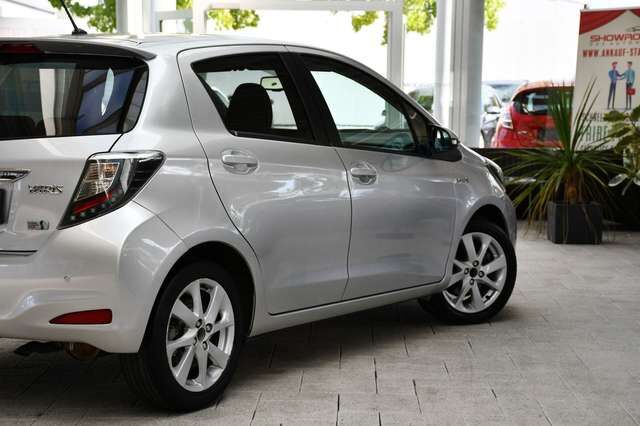 TOYOTA Yaris Hybrid Club Lounge Navi Shz 49tkm Ansicht 30 für Fahrzeugdetailseite