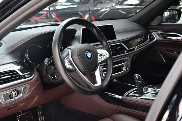BMW 730 Ld xDrive Lang Laser Executive Lounge Massage Ansicht 12 für Fahrzeugdetailseite