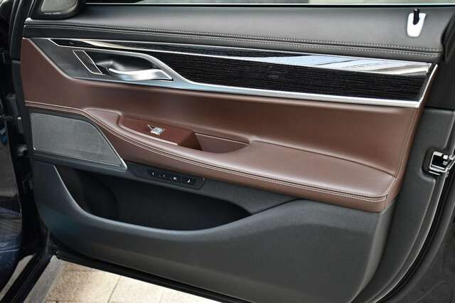 BMW 730 Ld xDrive Lang Laser Executive Lounge Massage Ansicht 20 für Fahrzeugdetailseite