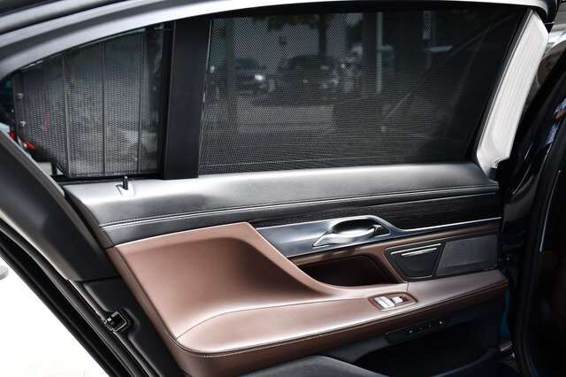 BMW 730 Ld xDrive Lang Laser Executive Lounge Massage Ansicht 25 für Fahrzeugdetailseite
