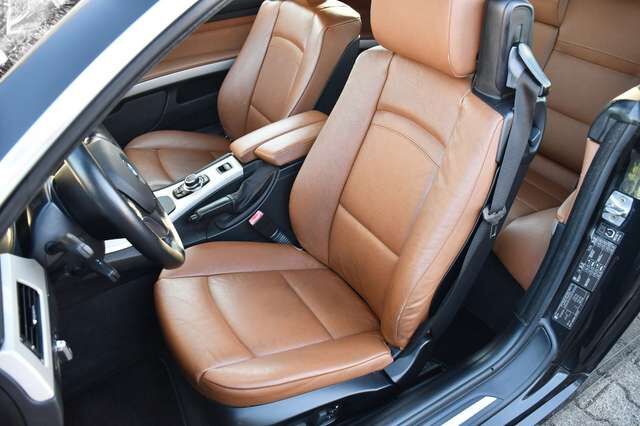 BMW 325 i Cabrio 3.0l 6Zylinder N53 Navi Leder Memory Ansicht 11 für Fahrzeugdetailseite