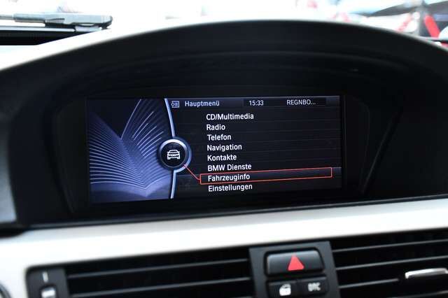 BMW 325 i Cabrio 3.0l 6Zylinder N53 Navi Leder Memory Ansicht 16 für Fahrzeugdetailseite
