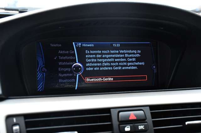BMW 325 i Cabrio 3.0l 6Zylinder N53 Navi Leder Memory Ansicht 17 für Fahrzeugdetailseite