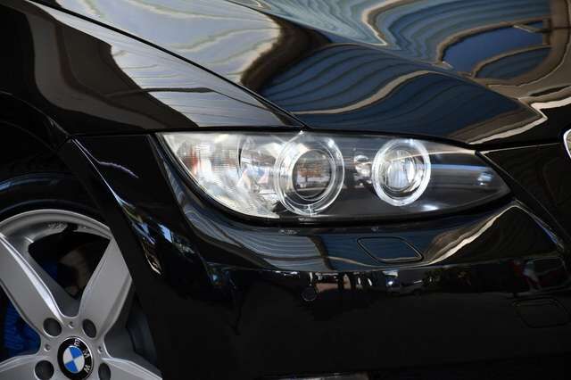 BMW 325 i Cabrio 3.0l 6Zylinder N53 Navi Leder Memory Ansicht 27 für Fahrzeugdetailseite