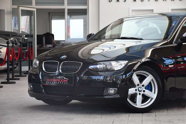 BMW 325 i Cabrio 3.0l 6Zylinder N53 Navi Leder Memory Ansicht 30 für Fahrzeugdetailseite