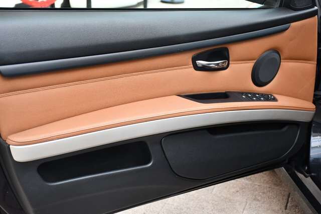 BMW 325 i Cabrio 3.0l 6Zylinder N53 Navi Leder Memory Ansicht 7 für Fahrzeugdetailseite
