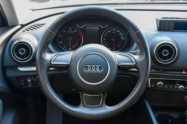 AUDI A3 Sportback ambition Automatik 1.Hd nur 13tkm! Ansicht 17 für Fahrzeugdetailseite