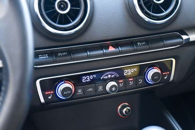 AUDI A3 Sportback ambition Automatik 1.Hd nur 13tkm! Ansicht 23 für Fahrzeugdetailseite