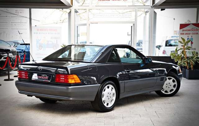 MERCEDES-BENZ SL 300 H-Kennzeichen DE-Fzg Hardtop Sammler Ansicht 2 für Fahrzeugdetailseite