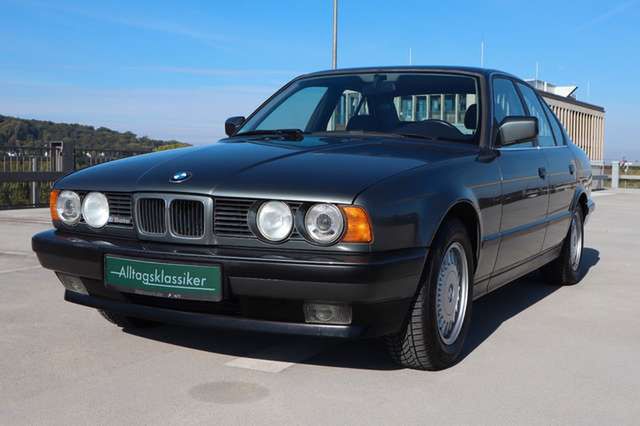 BMW 520 i E34