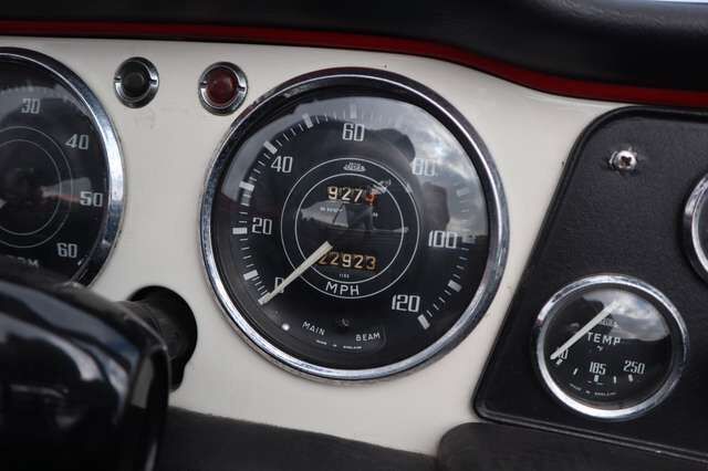 Triumph TR4