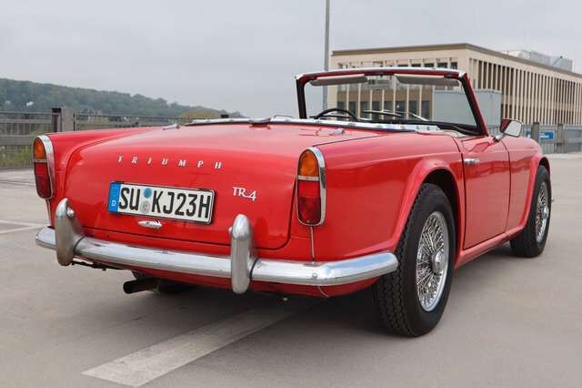 Triumph TR4