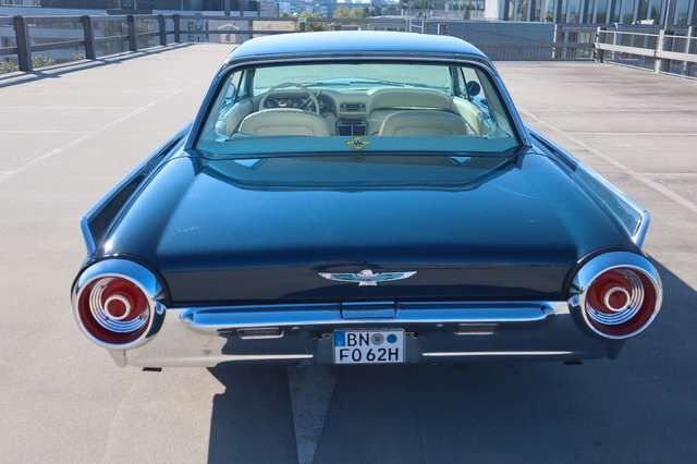 Ford Thunderbird