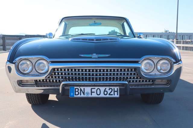 Ford Thunderbird