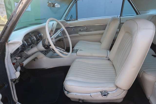 Ford Thunderbird