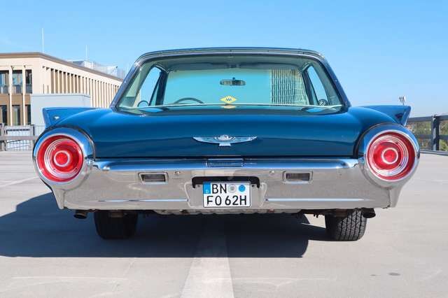 Ford Thunderbird