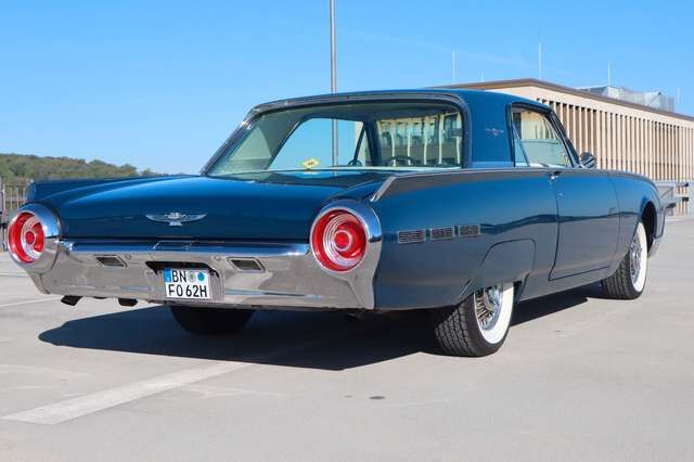 Ford Thunderbird