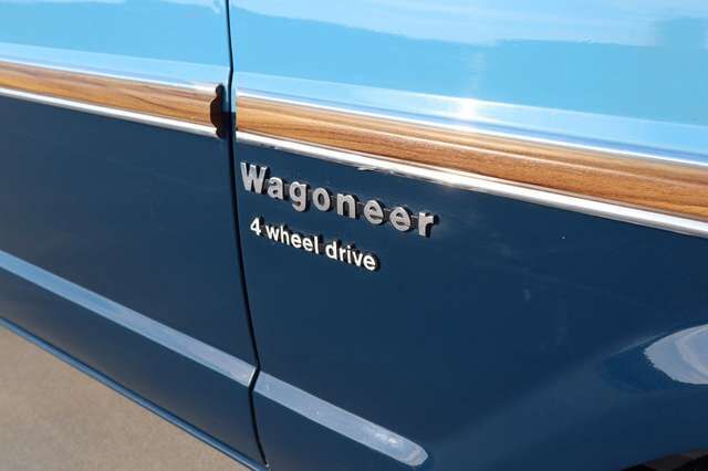 Jeep Wagoneer