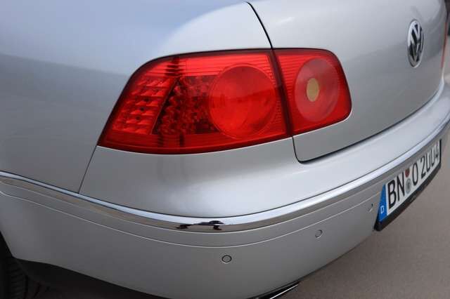 VW Phaeton 4.2 V8 4MOTION Tiptronic 5-Sitzer