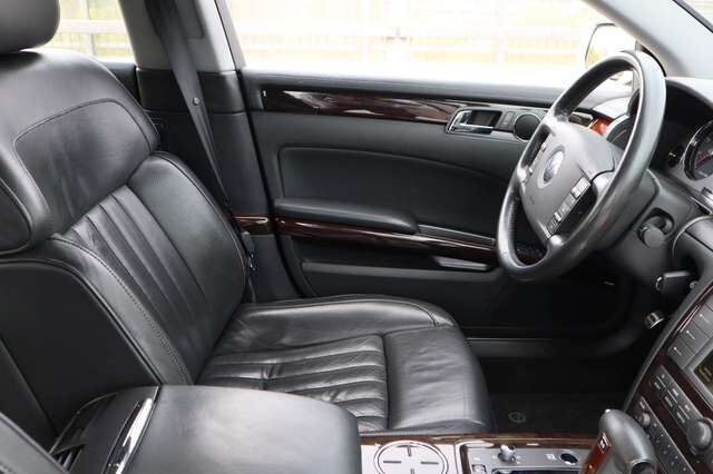 VW Phaeton 4.2 V8 4MOTION Tiptronic 5-Sitzer