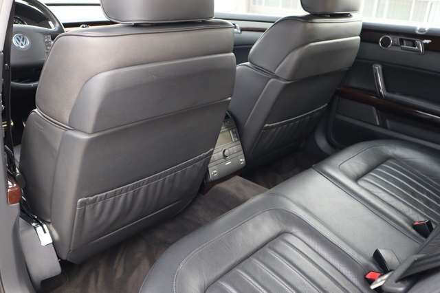 VW Phaeton 4.2 V8 4MOTION Tiptronic 5-Sitzer
