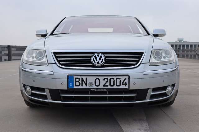 VW Phaeton 4.2 V8 4MOTION Tiptronic 5-Sitzer