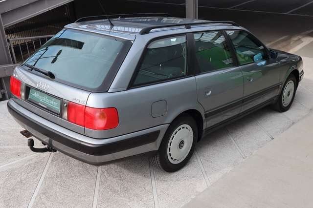 Audi 100 Avant 2.6 E
