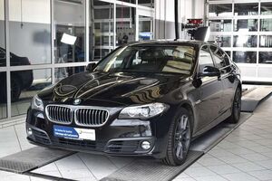 BMW 530 d x Drive Automatik*Leder*Bi-Xenon*Navi