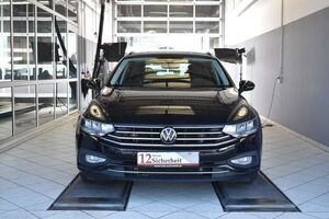 VW Passat Variant 2.0TDI Business DSG LED*Navi*AHK*Digital Tacho