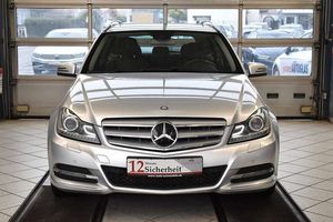 Mercedes-Benz C200 CGI Elegance Xenon*Automatik*Navi
