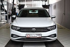 VW Passat Variant 2.0 TDI Busines DSG* Standheizung