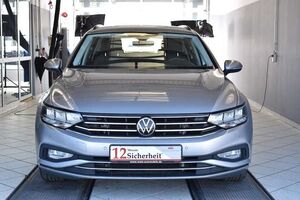 VW Passat Variant 2.0TDI Business DSG*AHK*LED*ACC
