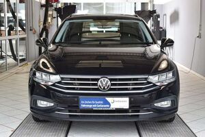 VW Passat Variant 1.5TSI Business DSG*LED*AHK*ACC