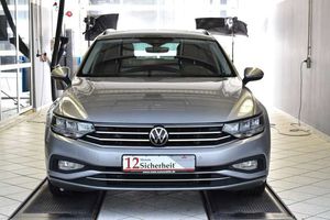 VW Passat Variant 2.0TDI Business DSG*AHK*LED*PDC