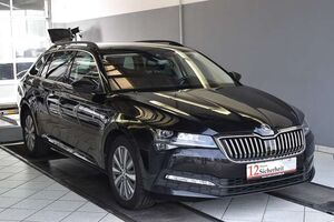 Skoda Superb Combi 2.0 TDI Ambition DSG*AHK*SHZ*PDC