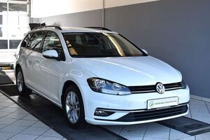 VW Golf VII 1.6TDI Comfortline DSG*ACC*SHZ*Navi