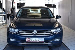 VW Passat Variant 2.0 TDI DSG*LED*AHK*ACC*Navi