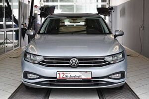 VW Passat Variant 2.0 TDI Business DSG*AHK*LED