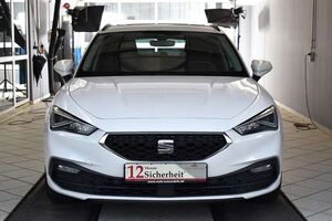 SEAT Leon SP 2.0TDI Style DSG LED*AHK*SHZ*PDC*Dach