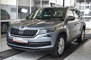 Skoda Kodiaq 2.0TDI Style DSG*7-Sitzer*ACC*LED*Navi